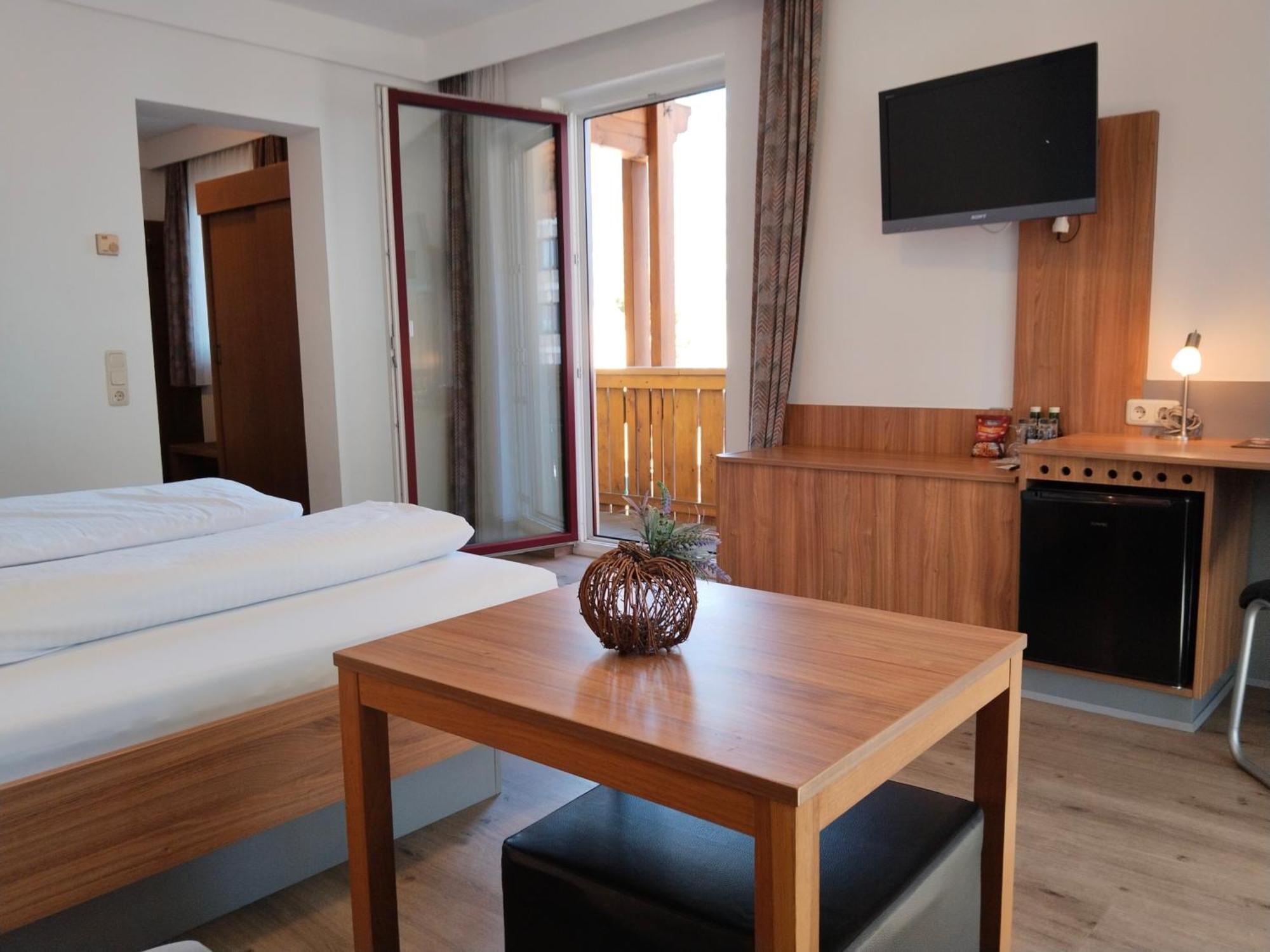Dolomitenhotel Lienz Ngoại thất bức ảnh