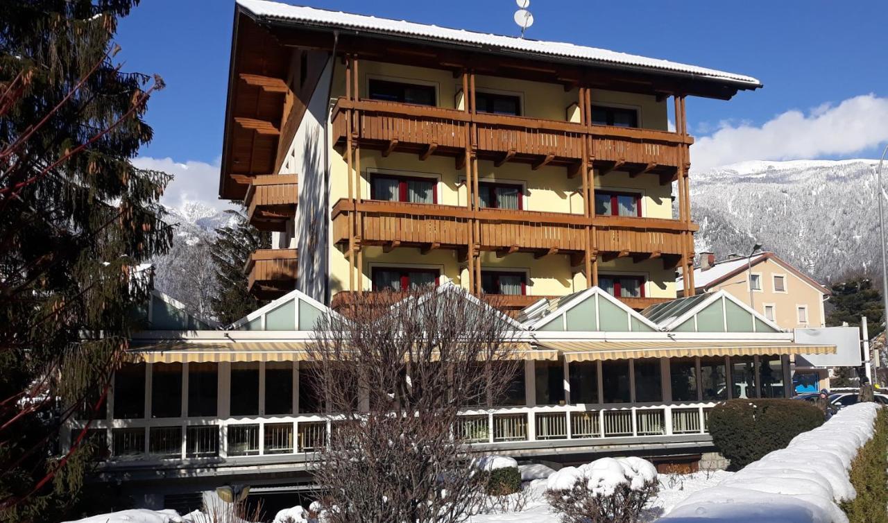 Dolomitenhotel Lienz Ngoại thất bức ảnh